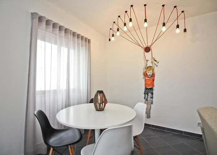 アパート Urban Art *