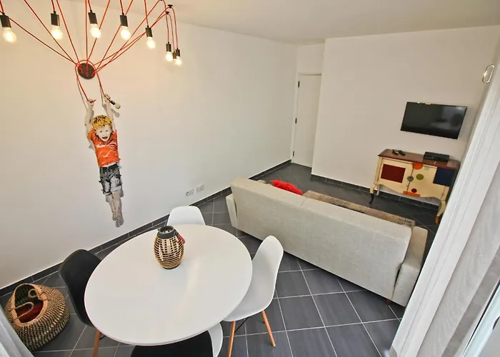 アパート Urban Art *